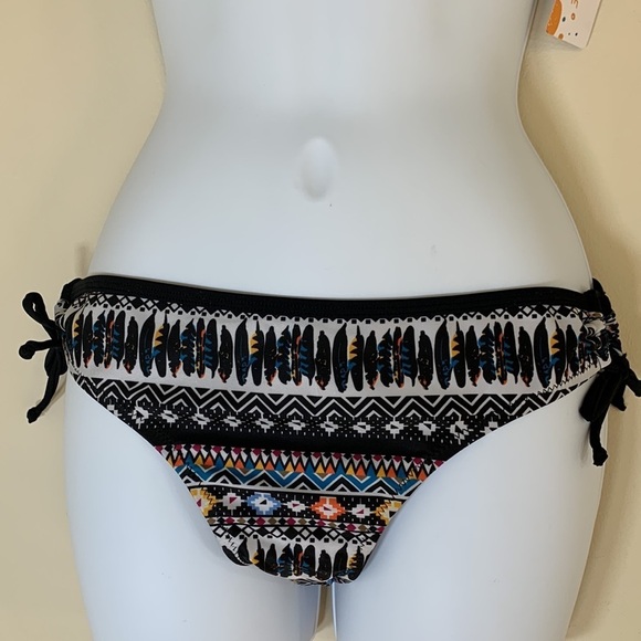NWT. Enjoy The Sunshine Medium Colorful Print Halter Wrap Bikini Set. - Picture 5 of 11